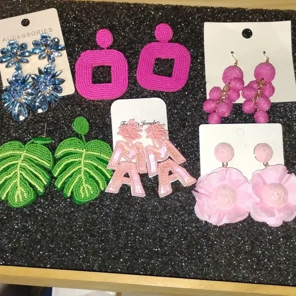 Large Earrings - Picture 8 of 13